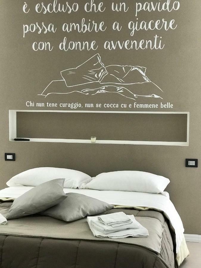 B&B Next Stop Napoli Bagian luar foto