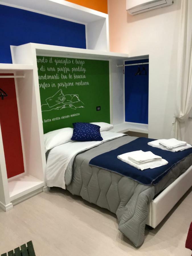 B&B Next Stop Napoli Bagian luar foto