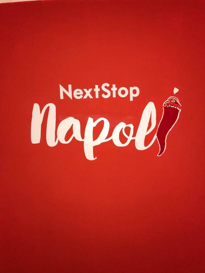 B&B Next Stop Napoli Bagian luar foto