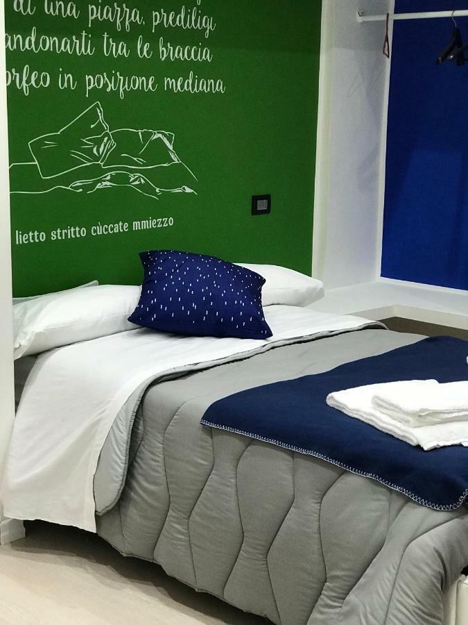 B&B Next Stop Napoli Bagian luar foto